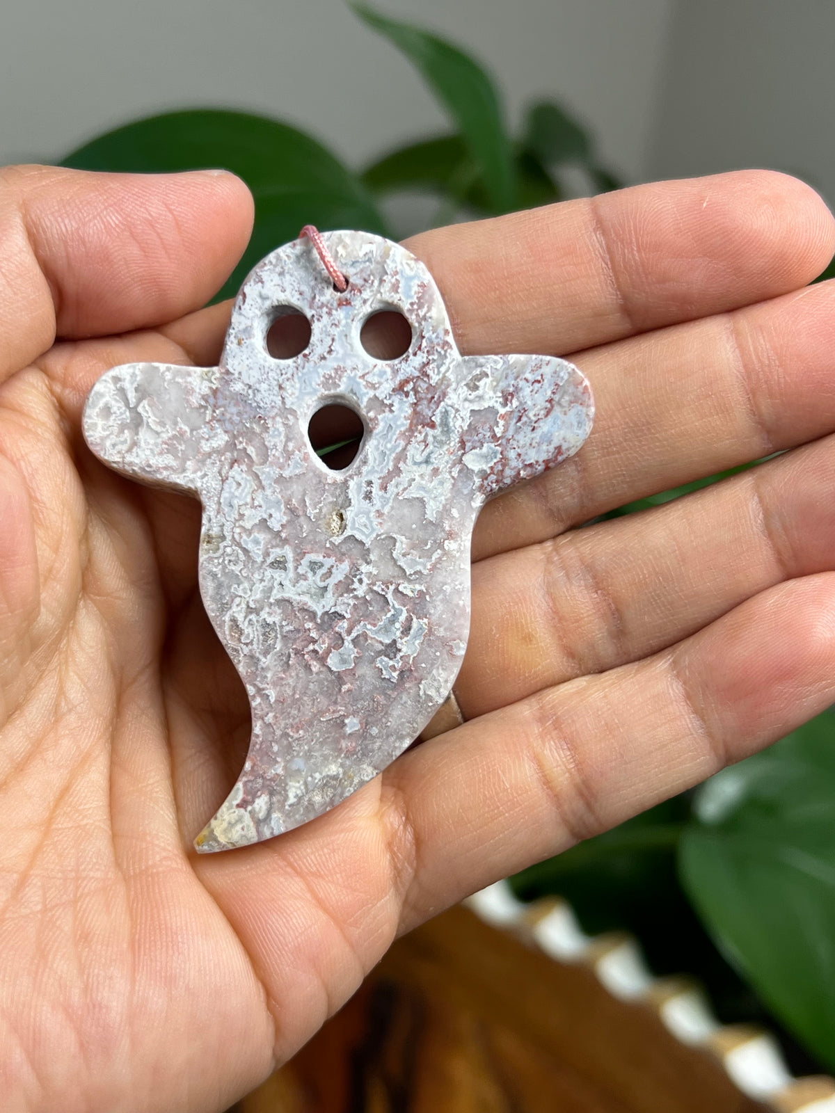Sumatra Plume Agate Ornament Ghost: N
