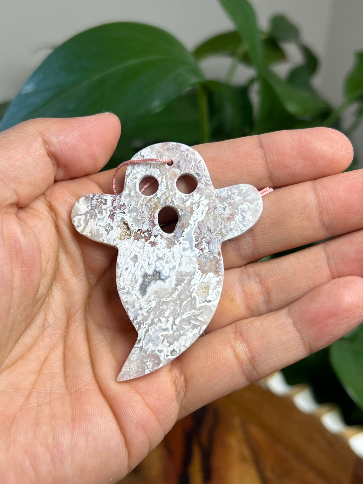 Sumatra Plume Agate Ornament Ghost: H