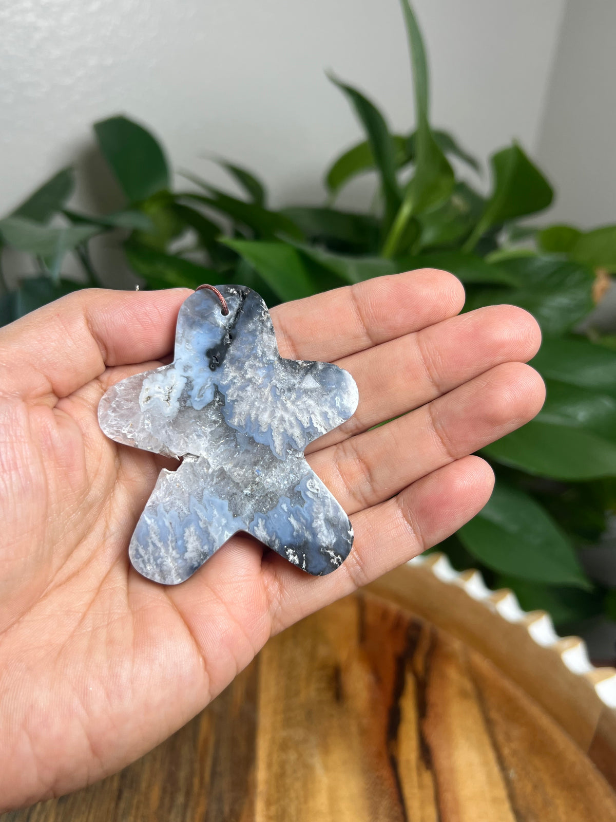 Blue Plume Agate Ornament Gingerbread: BE