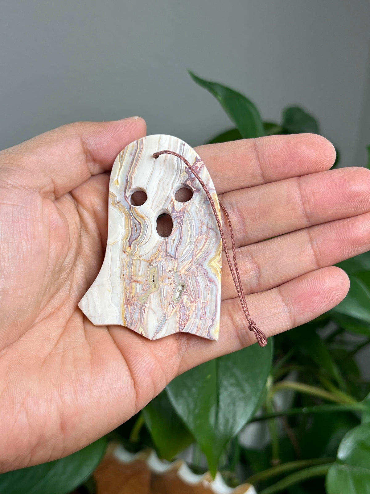 Crazy Lace Agate Ornament Ghost: Di