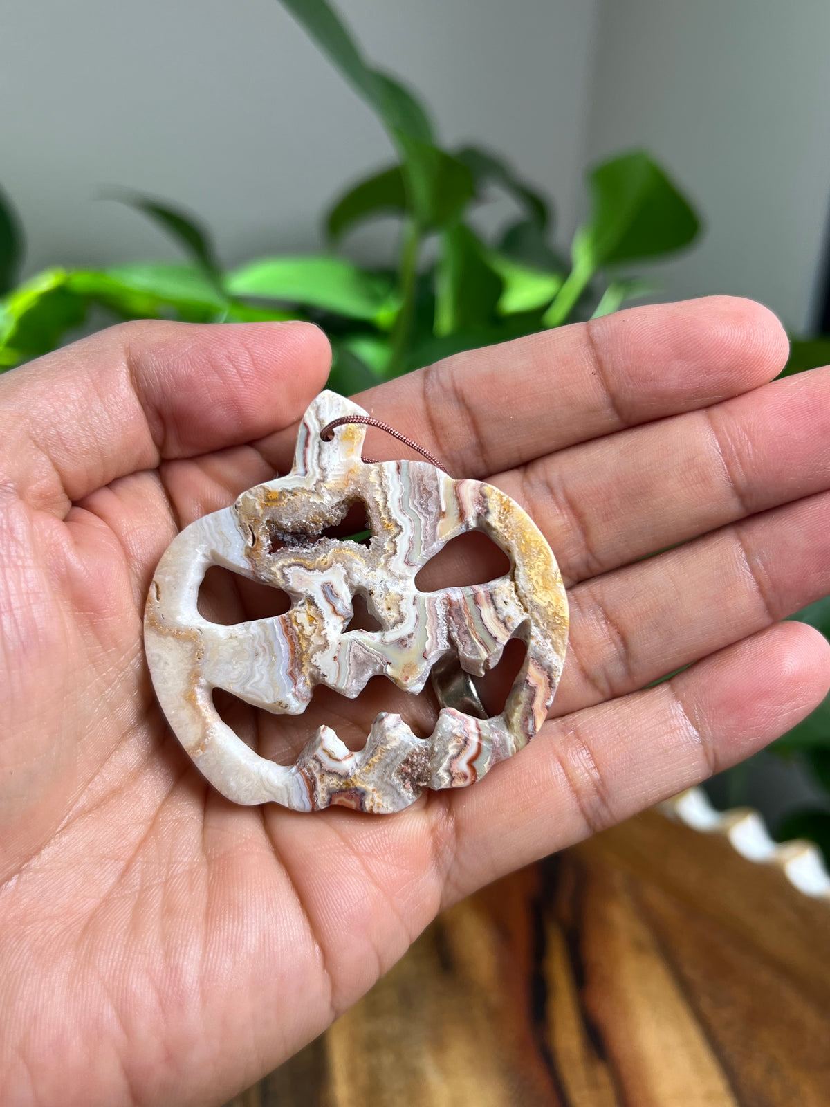 Crazy Lace Agate Ornament Pumpkin: PC