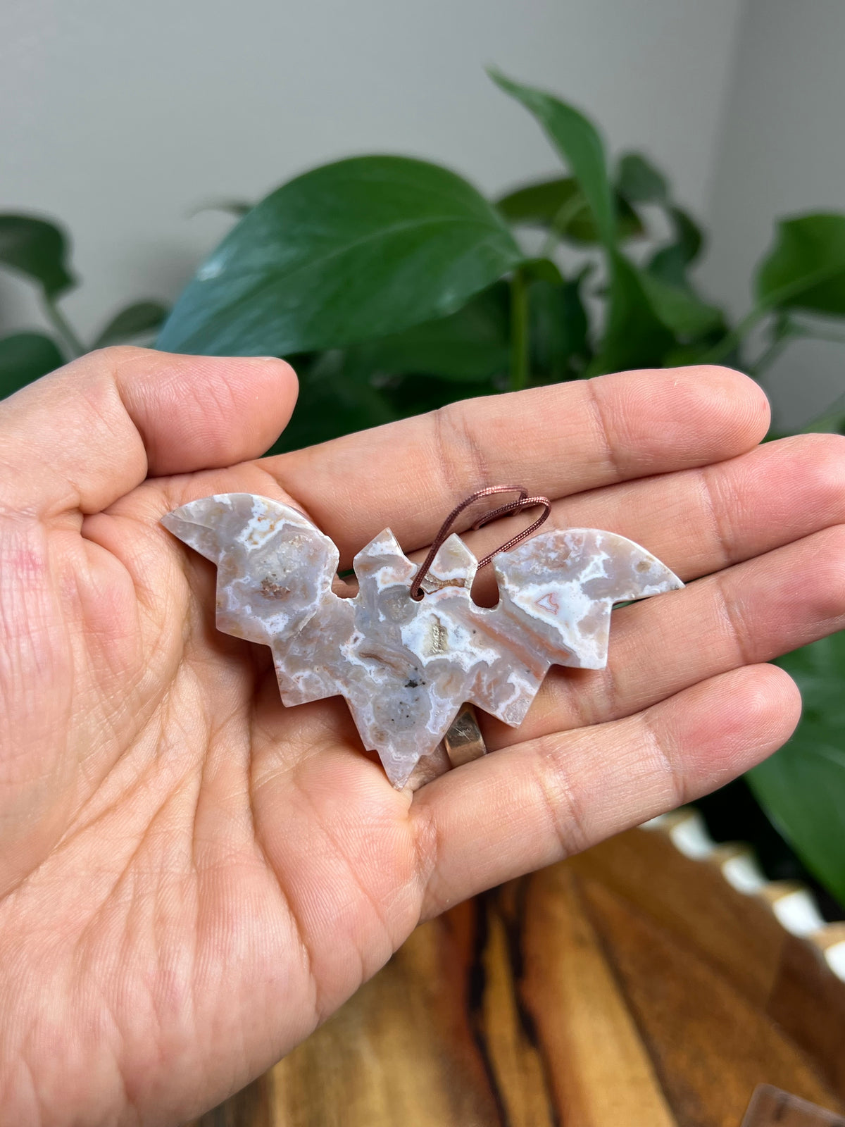 Sumatra Plume Agate Ornament Bat: WC