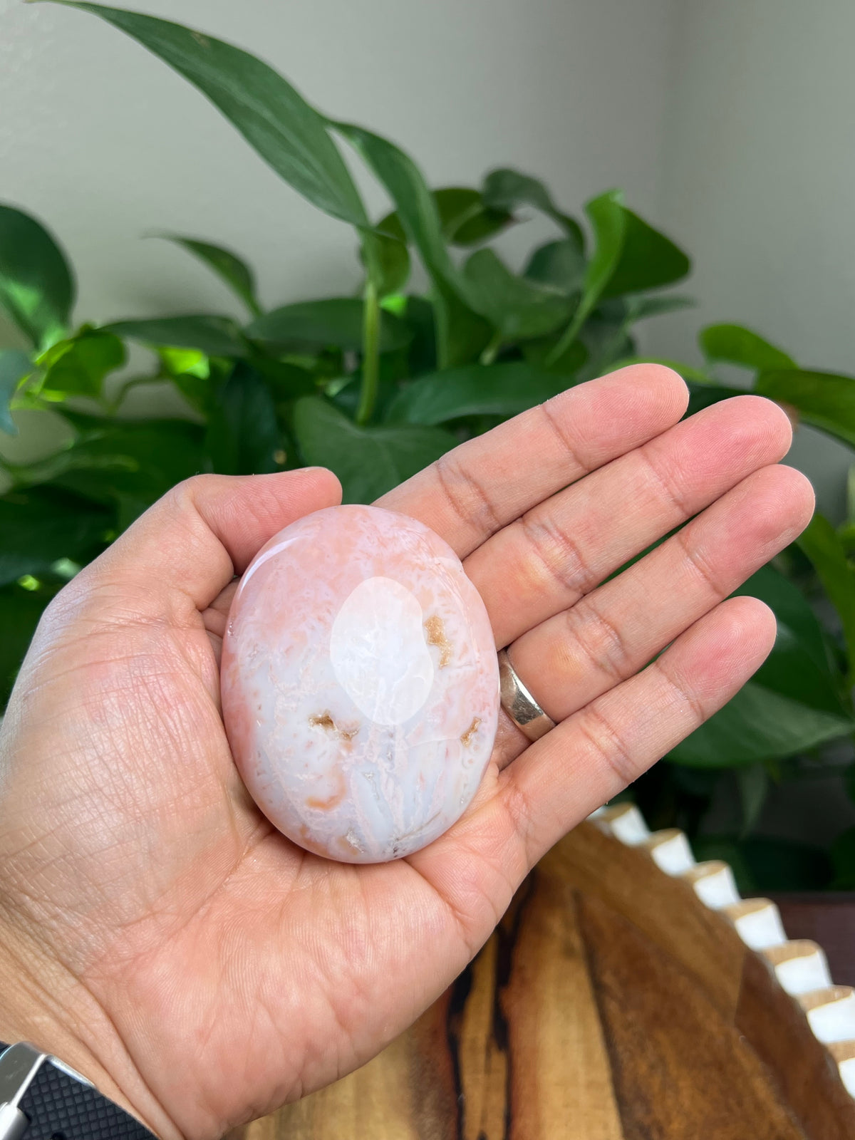 Pink Carnelian Palmstone: BT