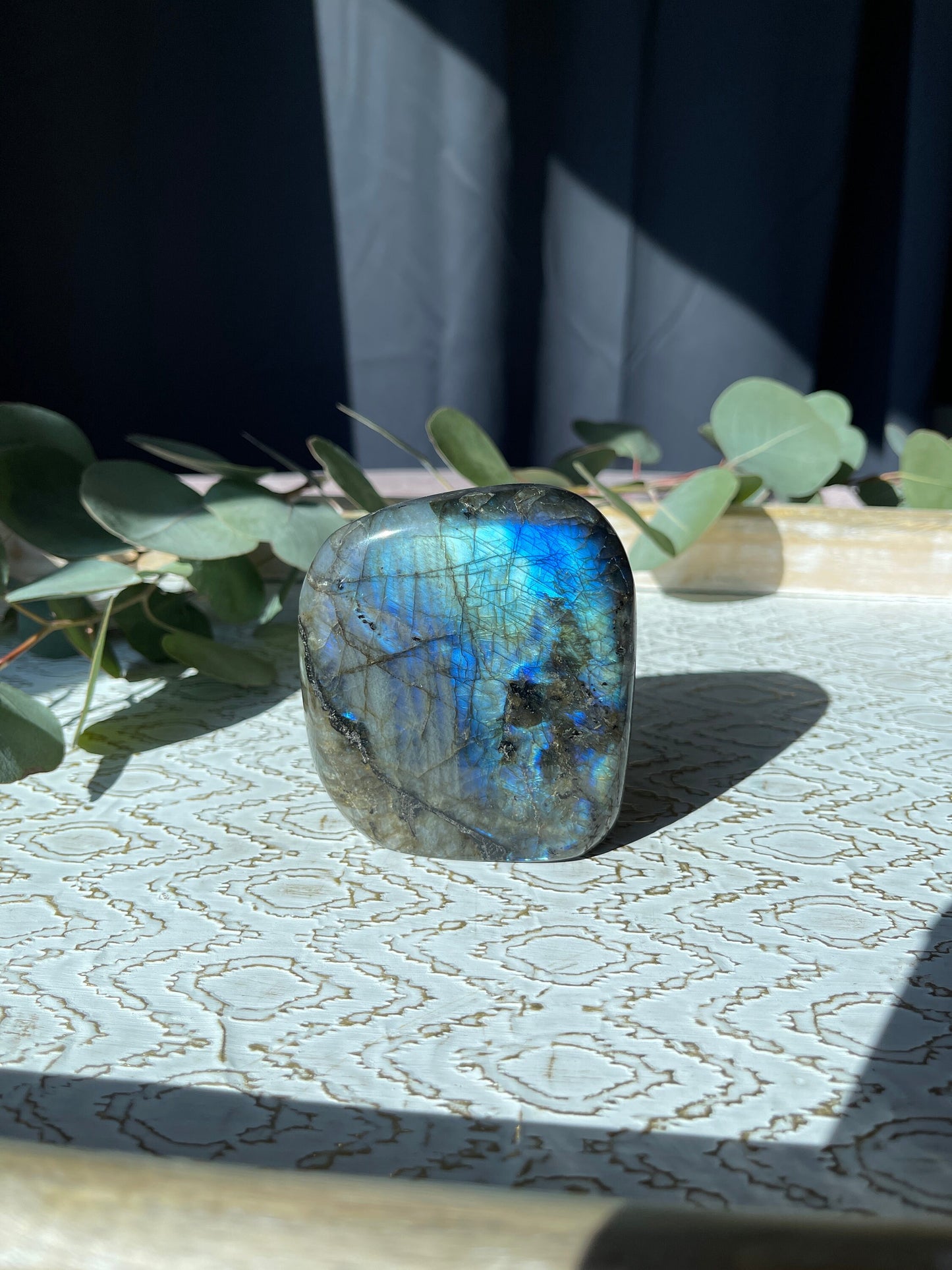 FLASHY Flashy Free Form Labradorite Weighs over 1lb