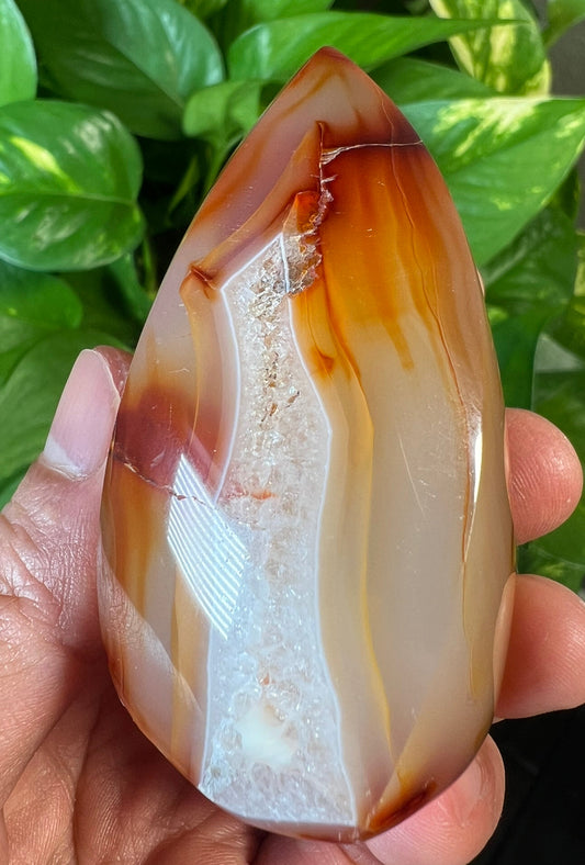 Carnelian Meaning, Properties & Care Guide: 2026 Edition