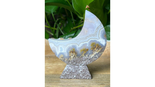 How to Choose Crystals for Intention: A 2026 Guide