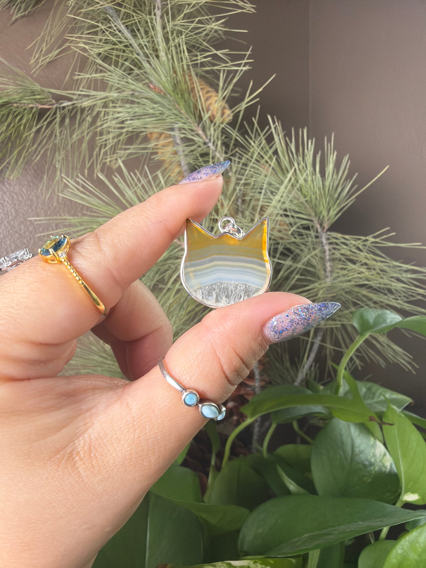Iris Agate Cat Head Necklace
