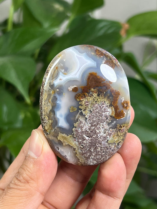 Scenic Moss Agate Palmstone: KA
