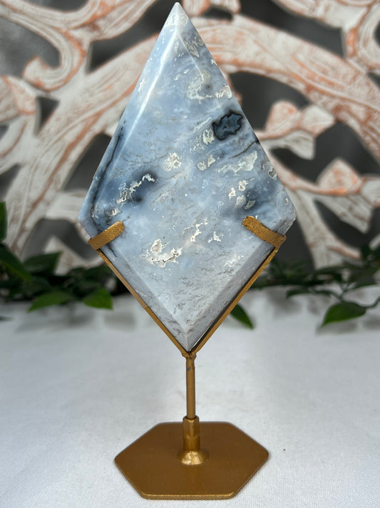 Blue Plume Agate Diamond