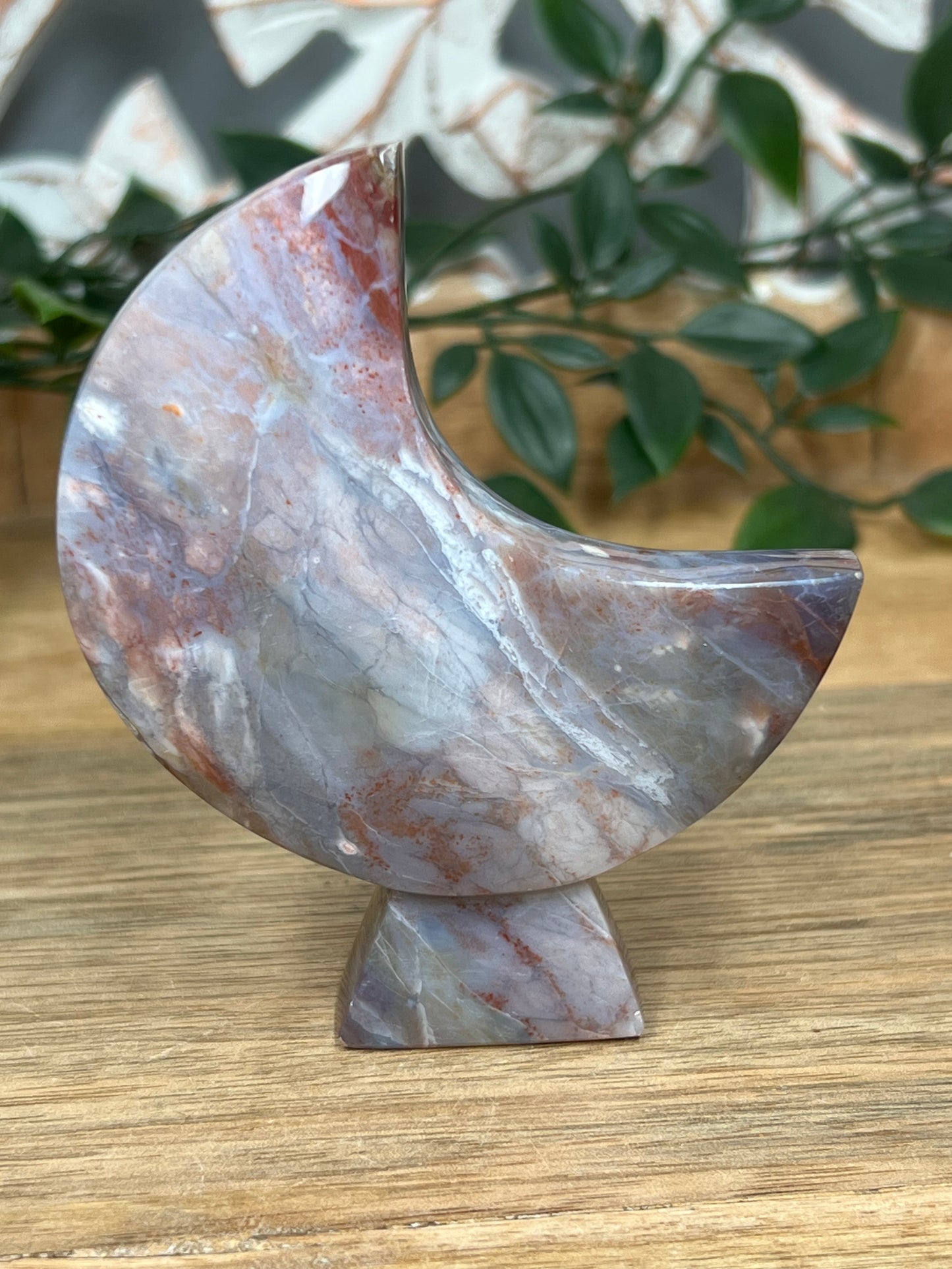 River Jasper Moon stand