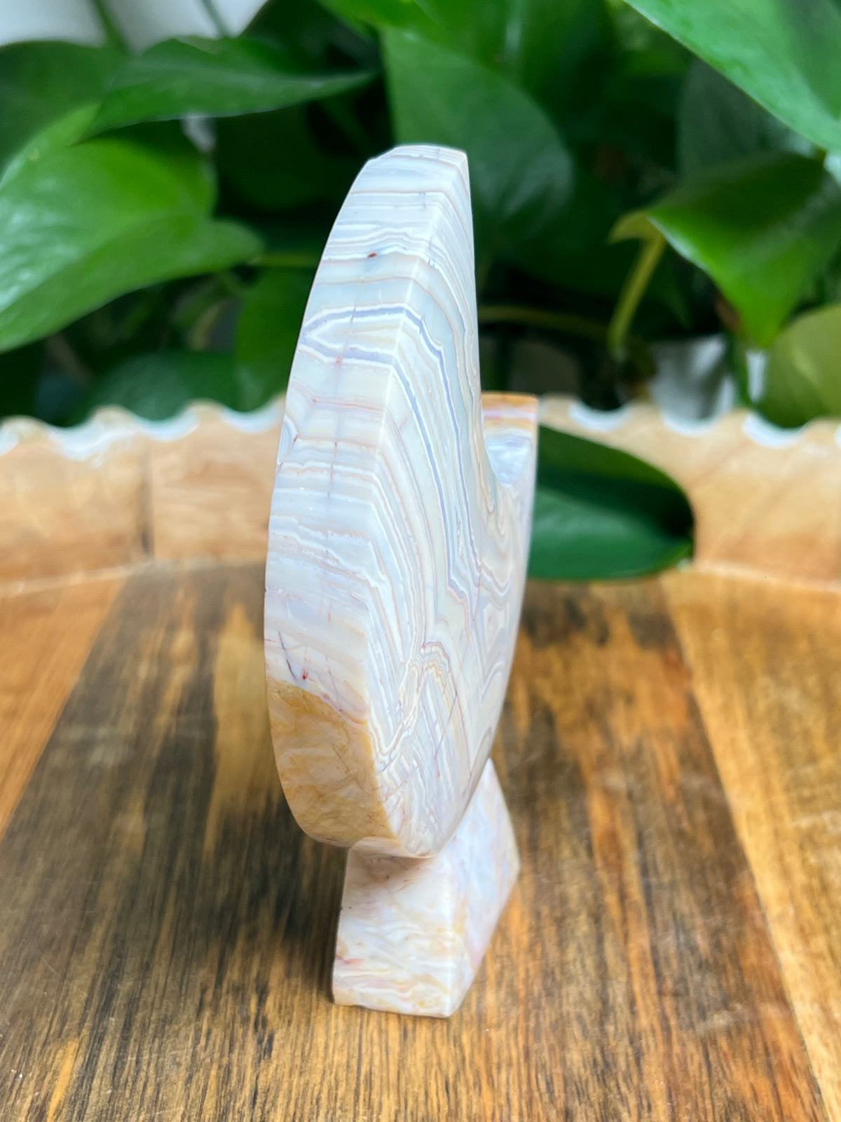 Crazy Lace Agate Self Standing Moon: KD