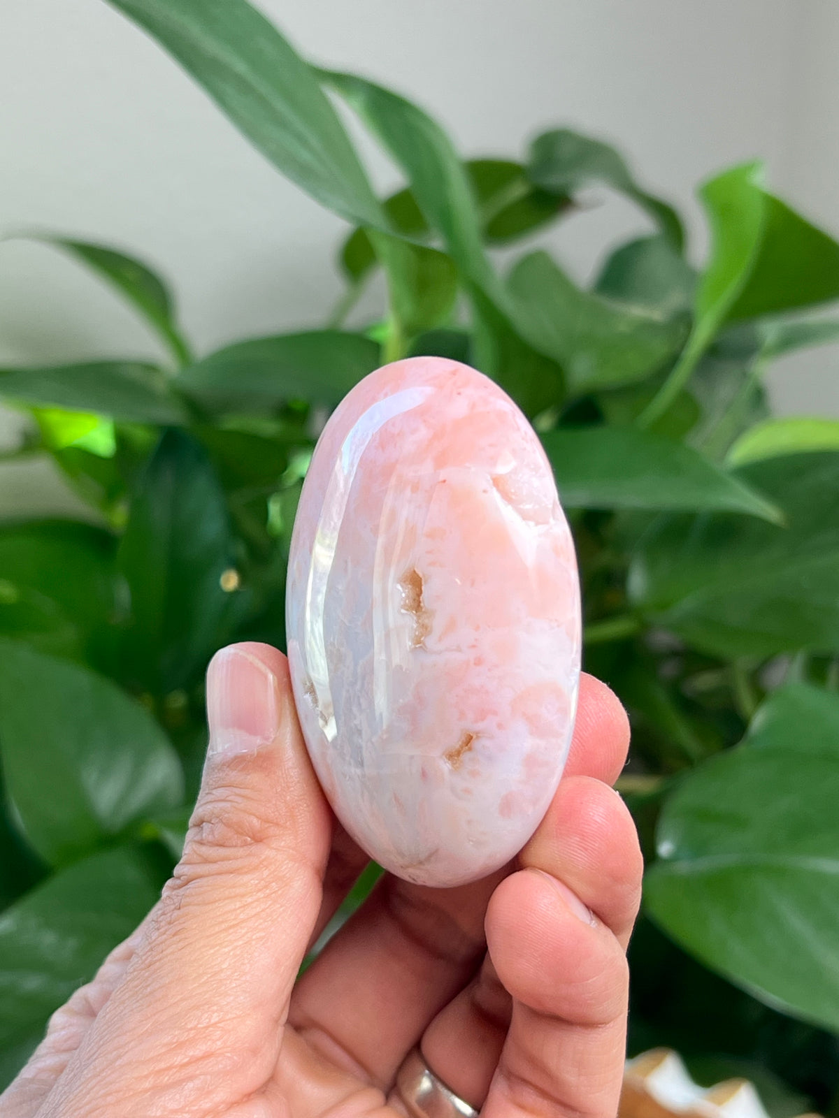 Pink Carnelian Palmstone: BT