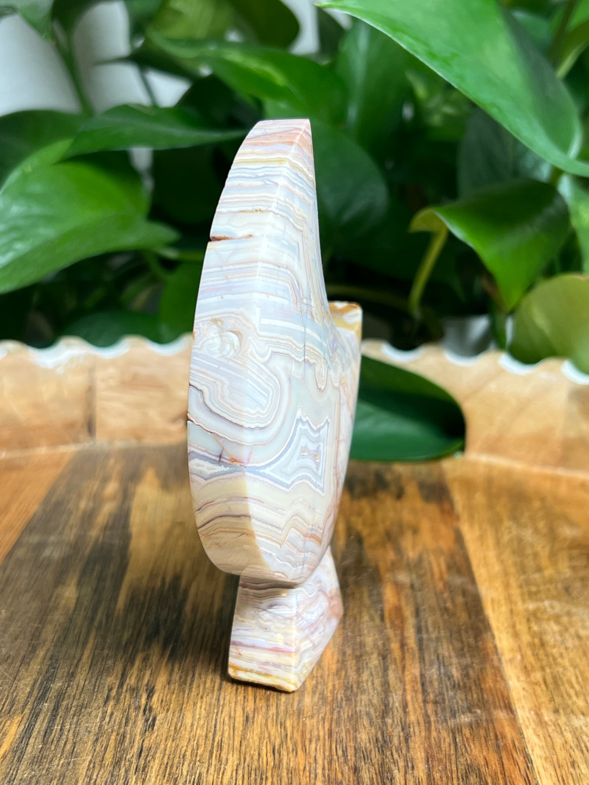 Crazy Lace Agate Self Standing Moon: KG