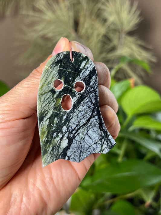 Idocrase Ghost Ornament