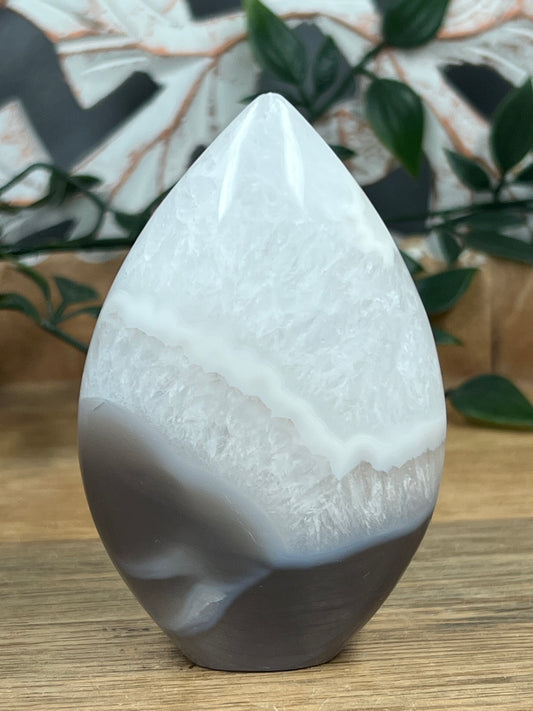 Blue Grey Lace Agate Flame