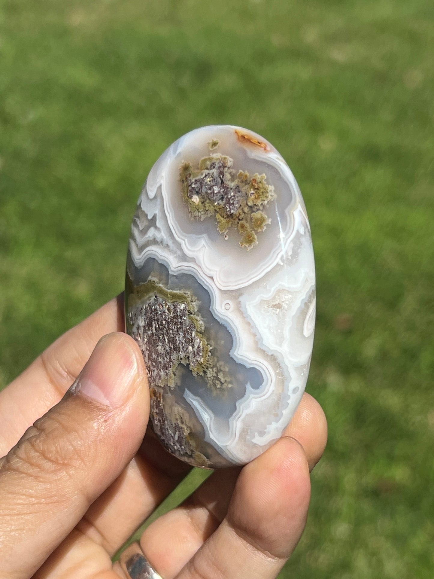 Scenic Moss Agate Palmstone NA