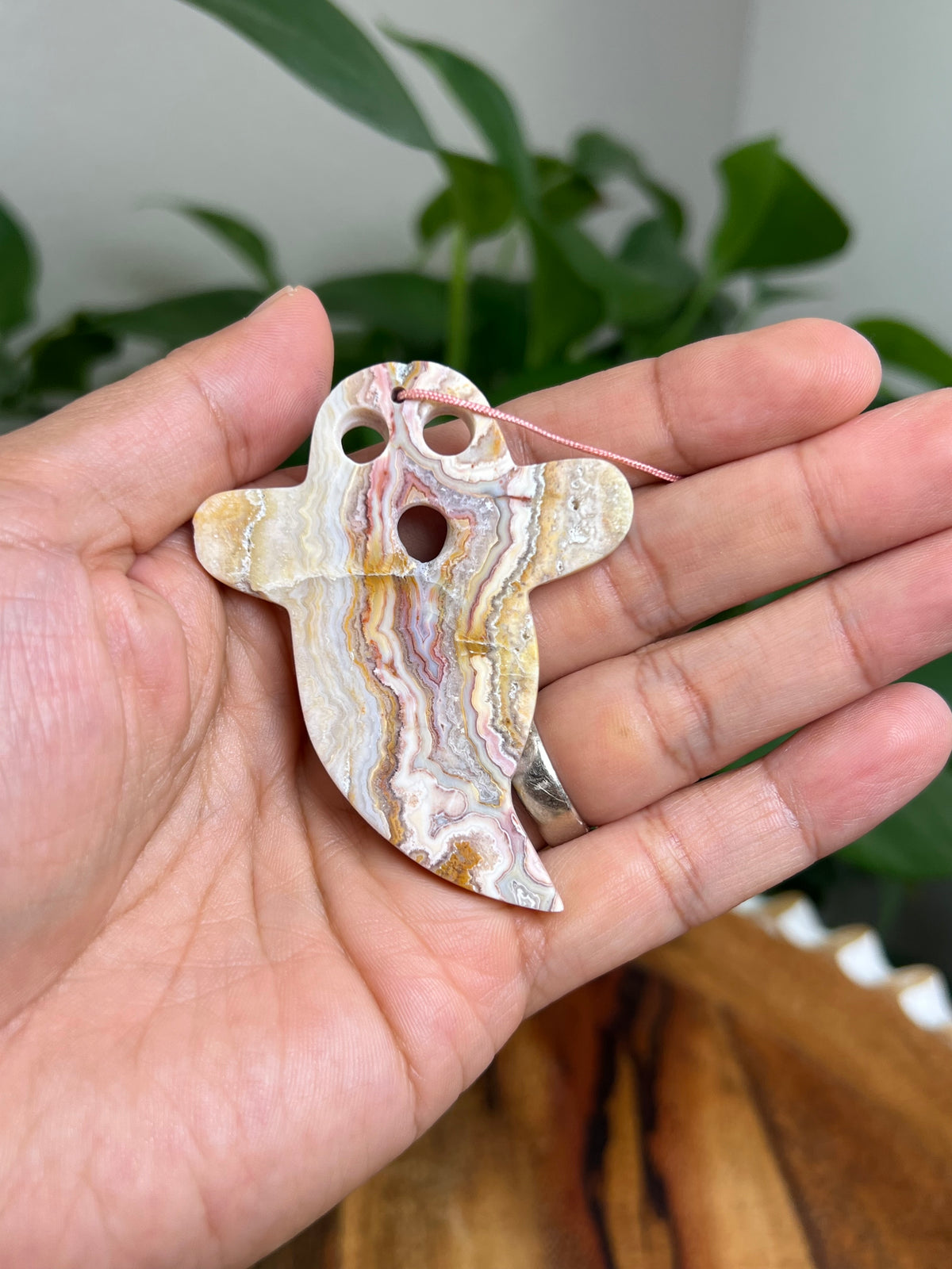 Crazy Lace Agate Ornament Ghost: BH