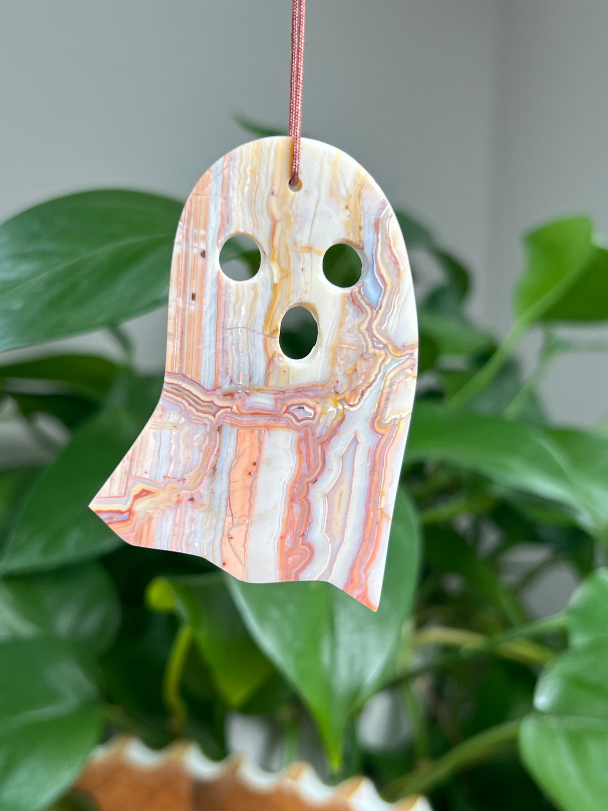 Crazy Lace Agate Ornament Ghost: DA