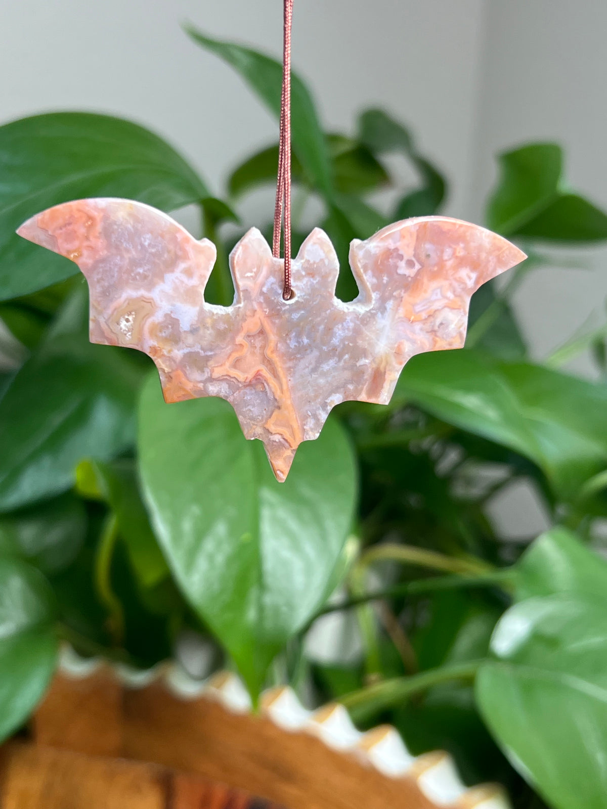 Sumatra Plume Agate Ornament Bat: WD