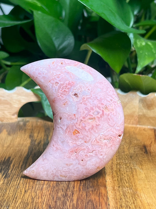 Pink Carnelian Self Standing Moon: PH