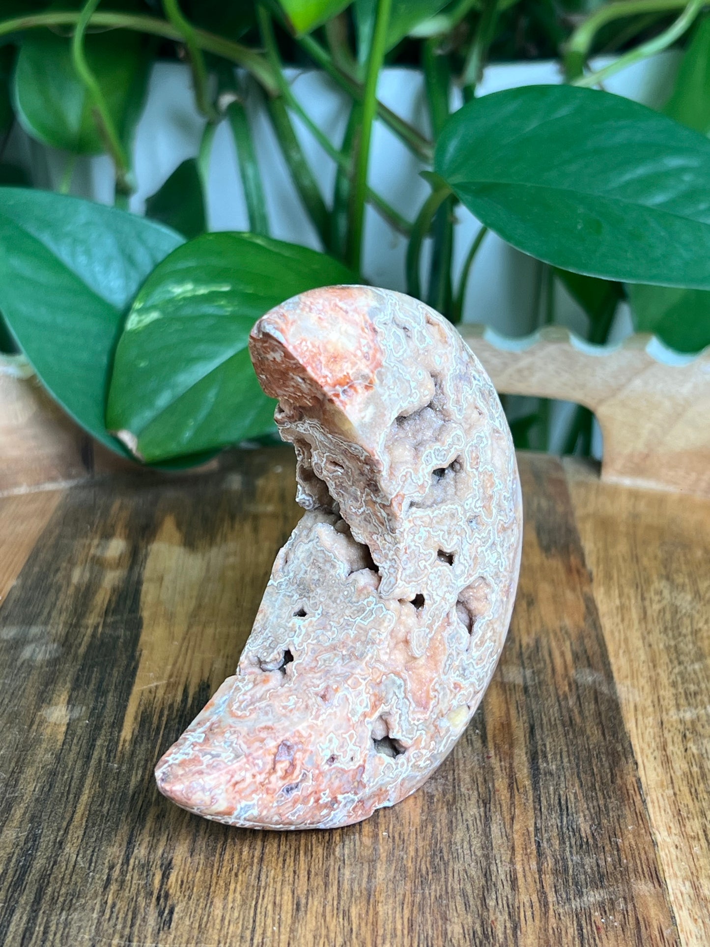 Crazy Lace Agate Self-Standing Moon: MC