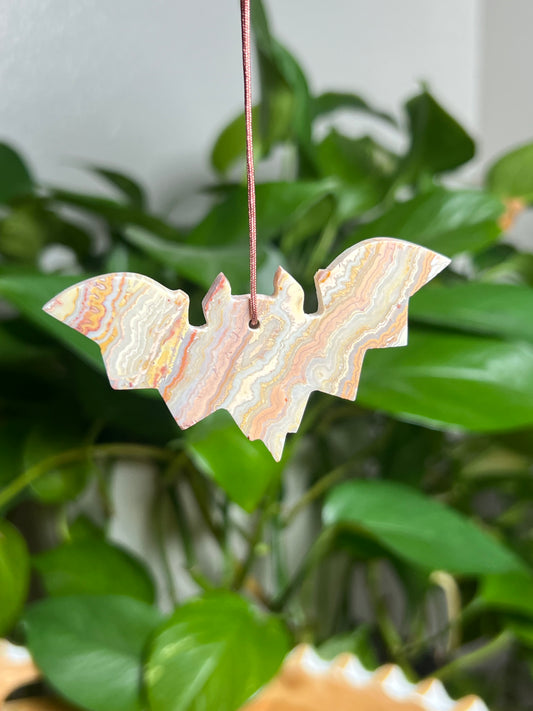 Crazy Lace Agate Ornament Bat: R