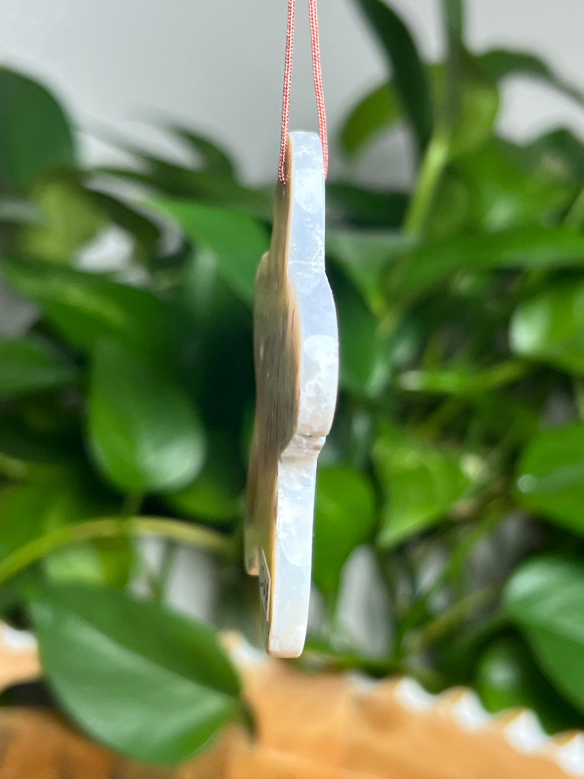 Winter Plume Agate Ornament Gingerbread: WA