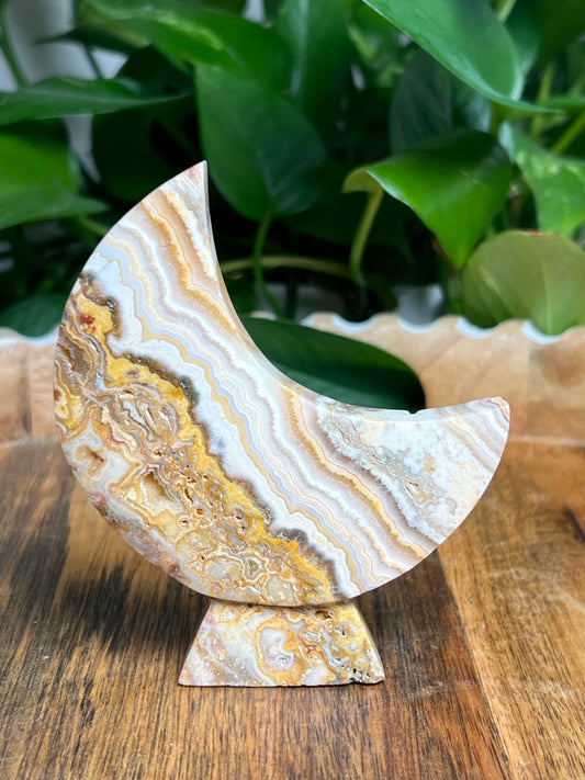 Crazy Lace Agate Self Standing Moon: BE