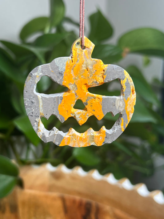 Bumblebee Jasper Ornament Pumpkin: H