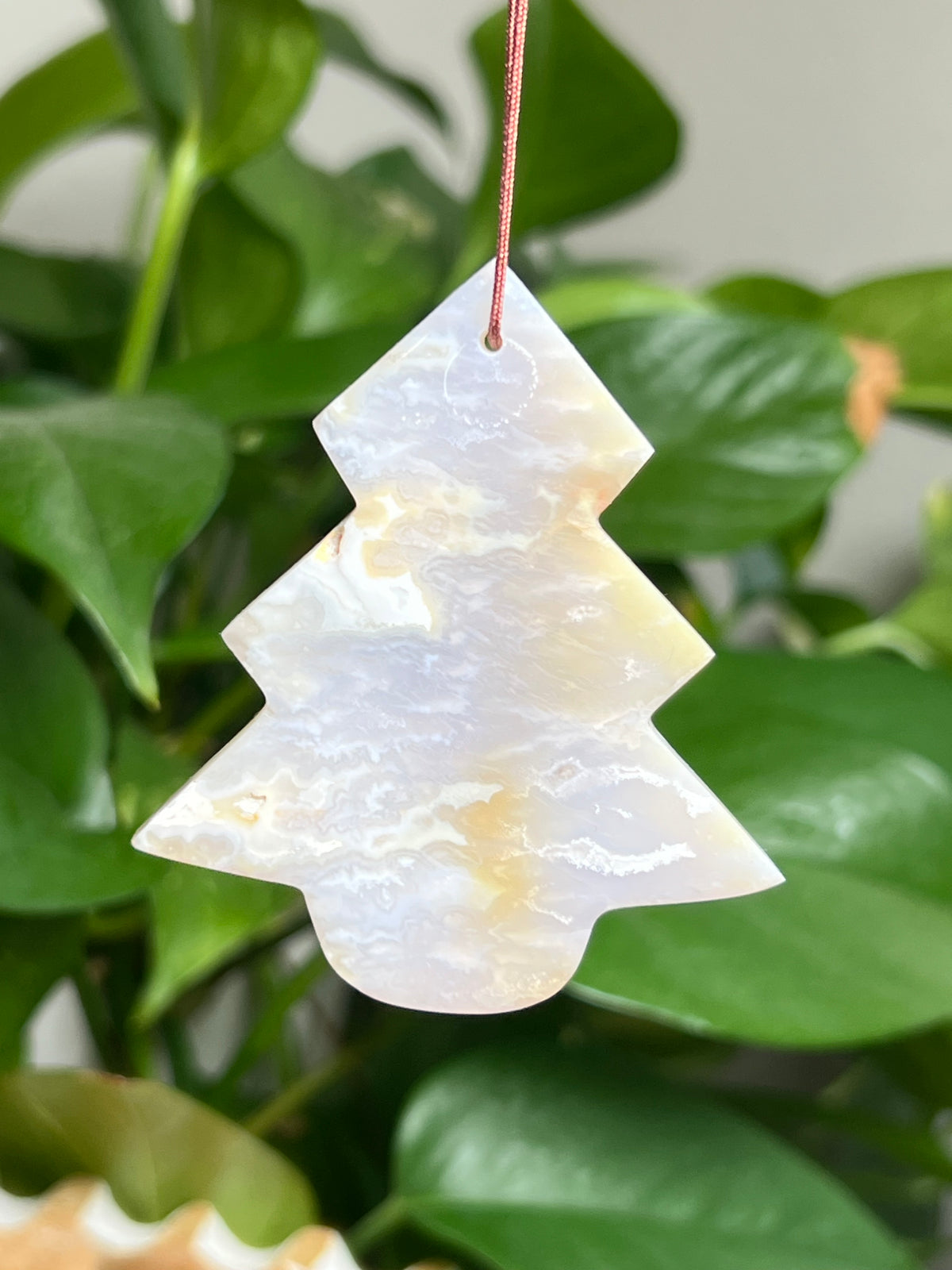 Winter Plume Agate Ornament Tree: WG