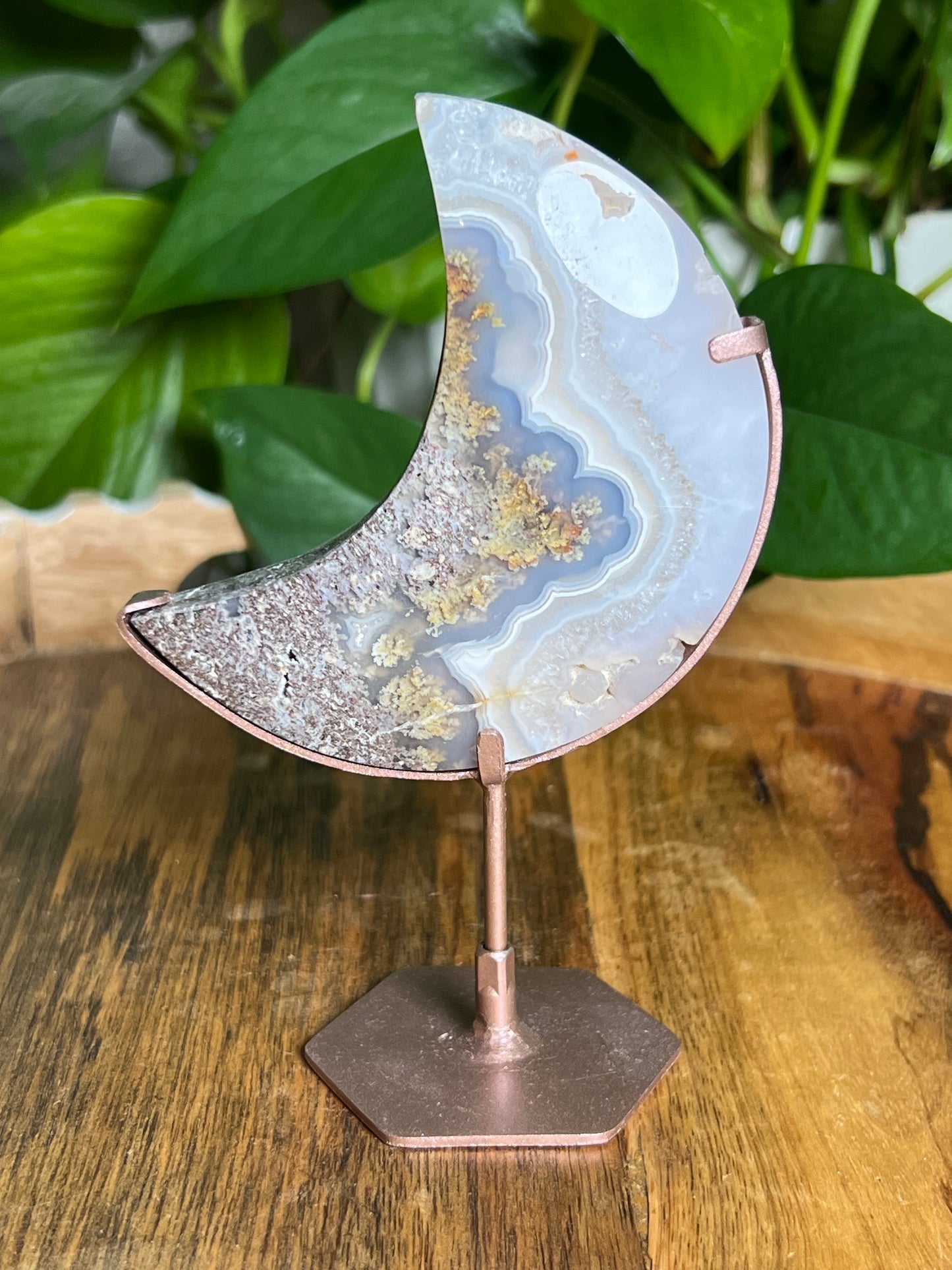 Scenic Moss Agate Moon: AI