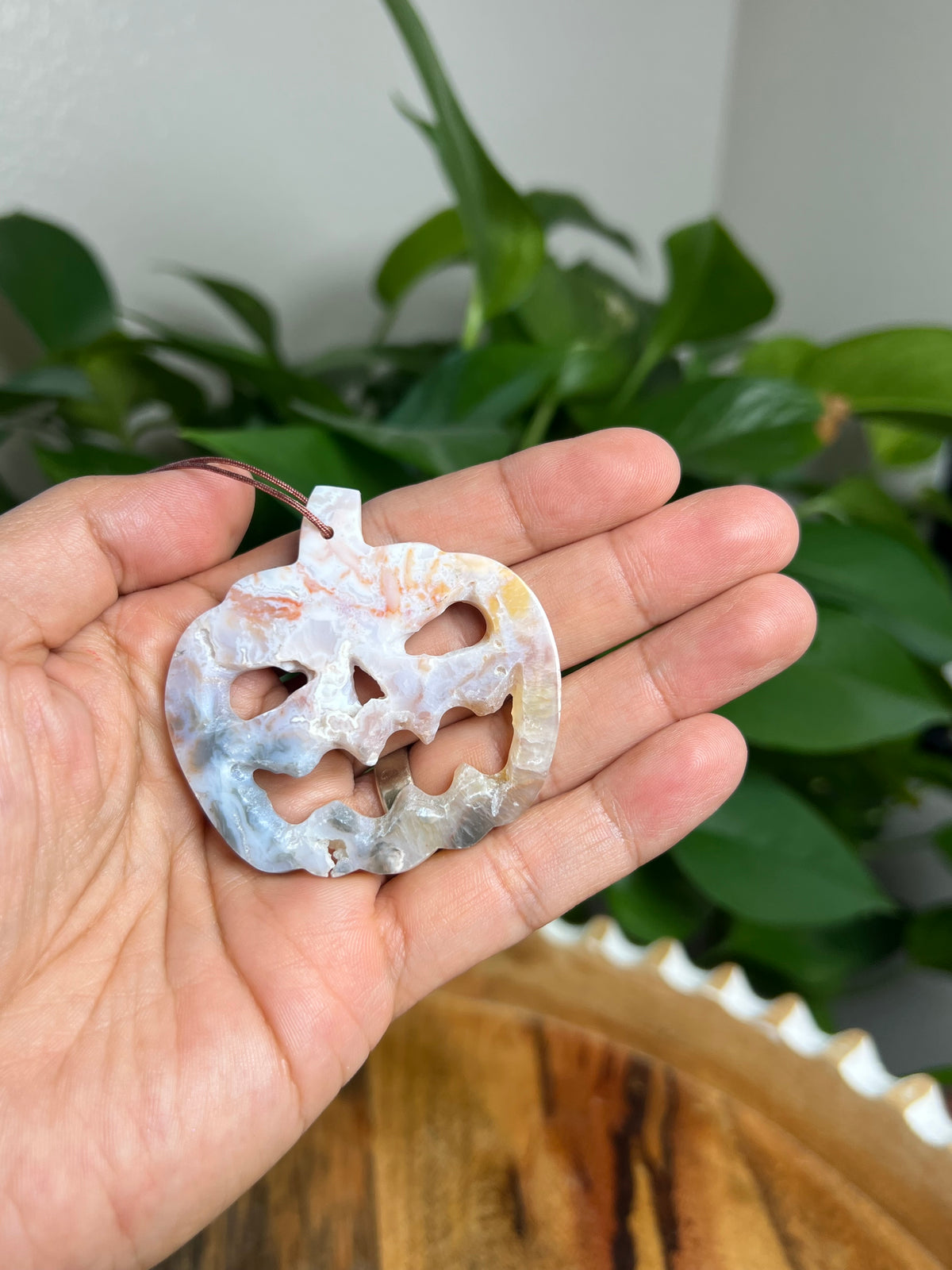 Rainbow Plume Agate Ornament Pumpkin: Ni