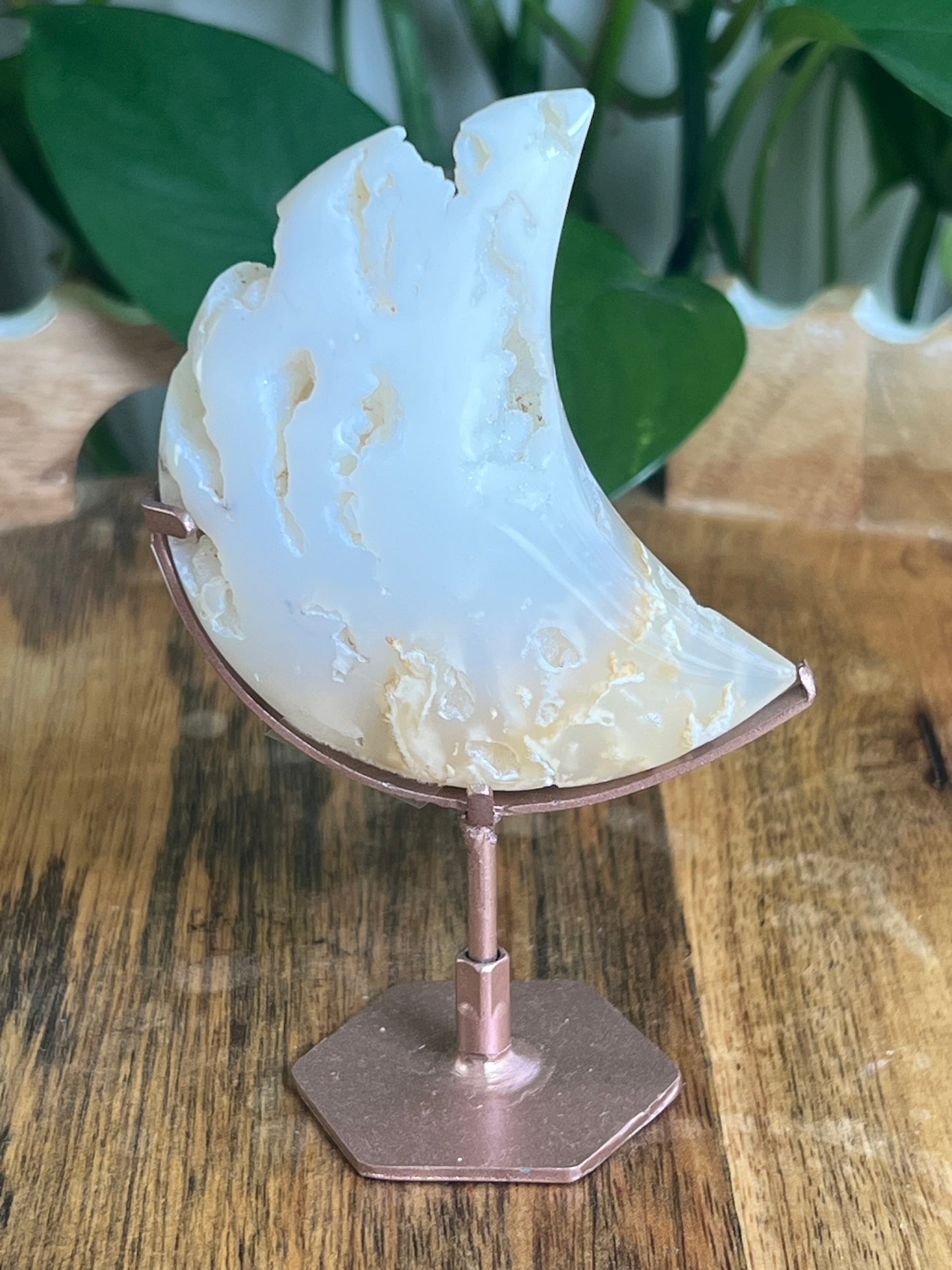 White Plume Agate Moon: RR