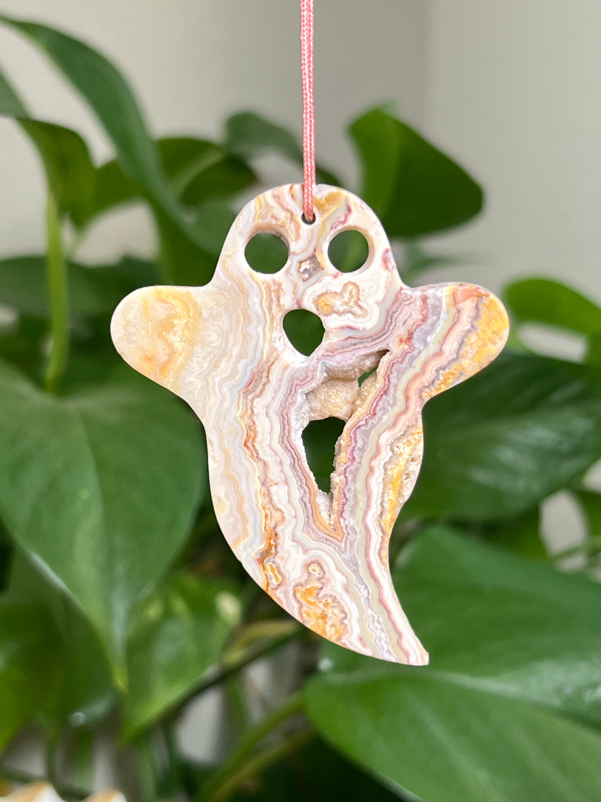 Crazy Lace Agate Ornament Ghost: BE