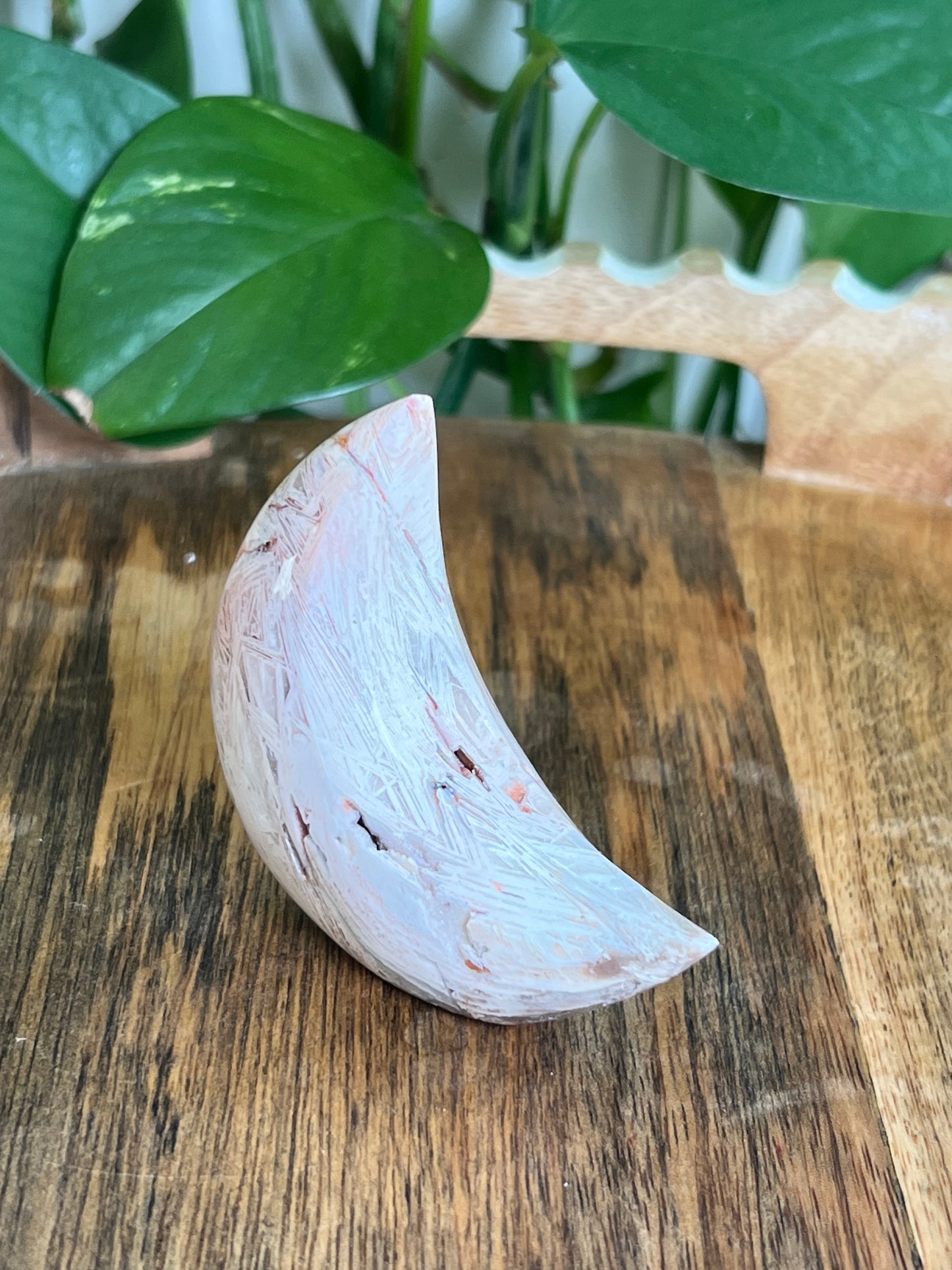Tube Agate Self-Standing Moon: LA