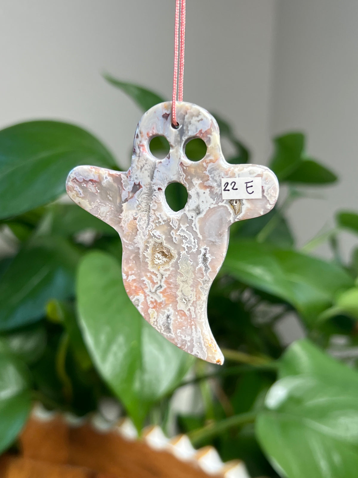 Sumatra Plume Agate Ornament Ghost: E