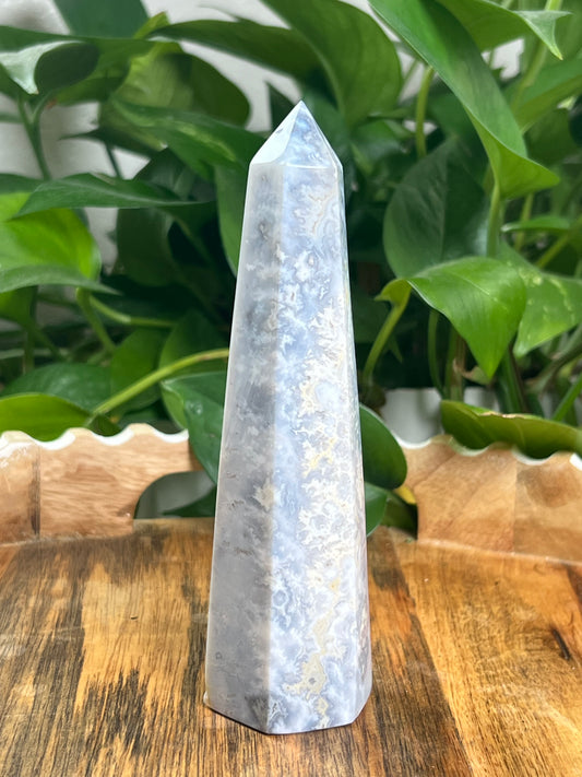 Blue Plume Agate Tower: Xi