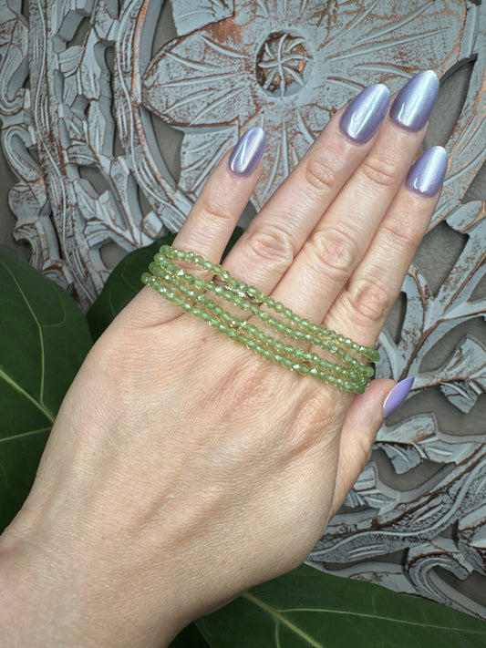 Faceted Peridot Beaded Bracelet (3mm)