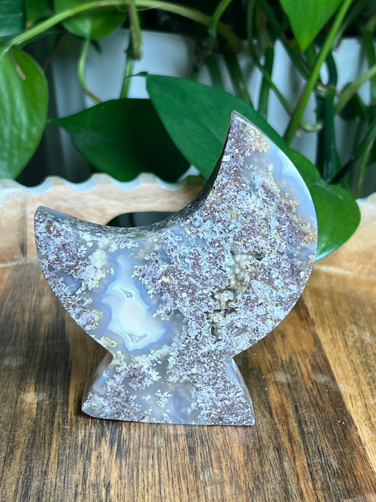 Scenic Moss Agate Self-Standing Moon: PC