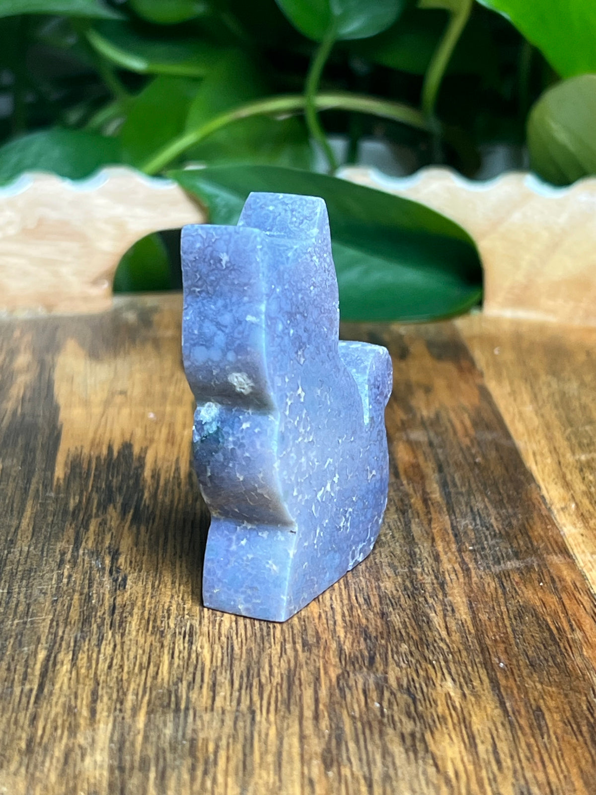 Grape Agate Mini Cat: BK