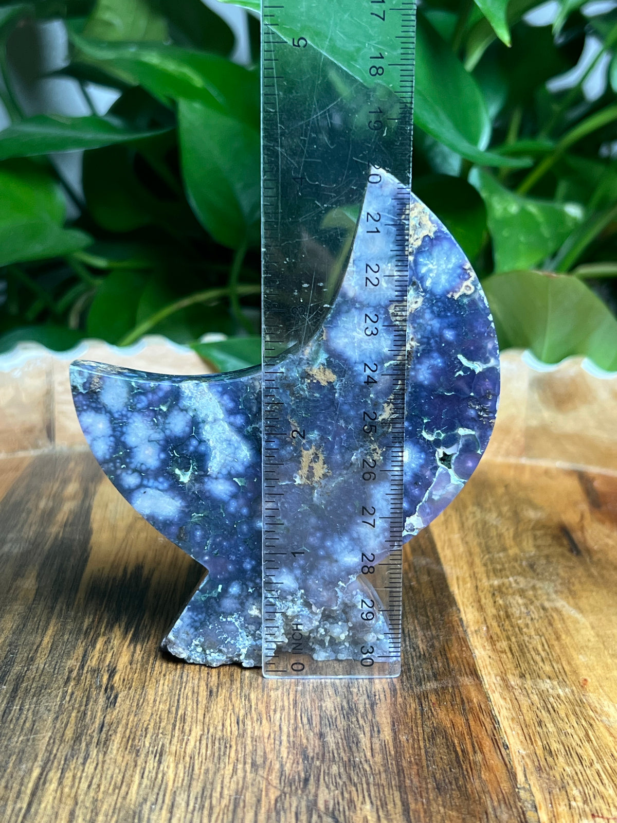 Grape Agate Moon: Si