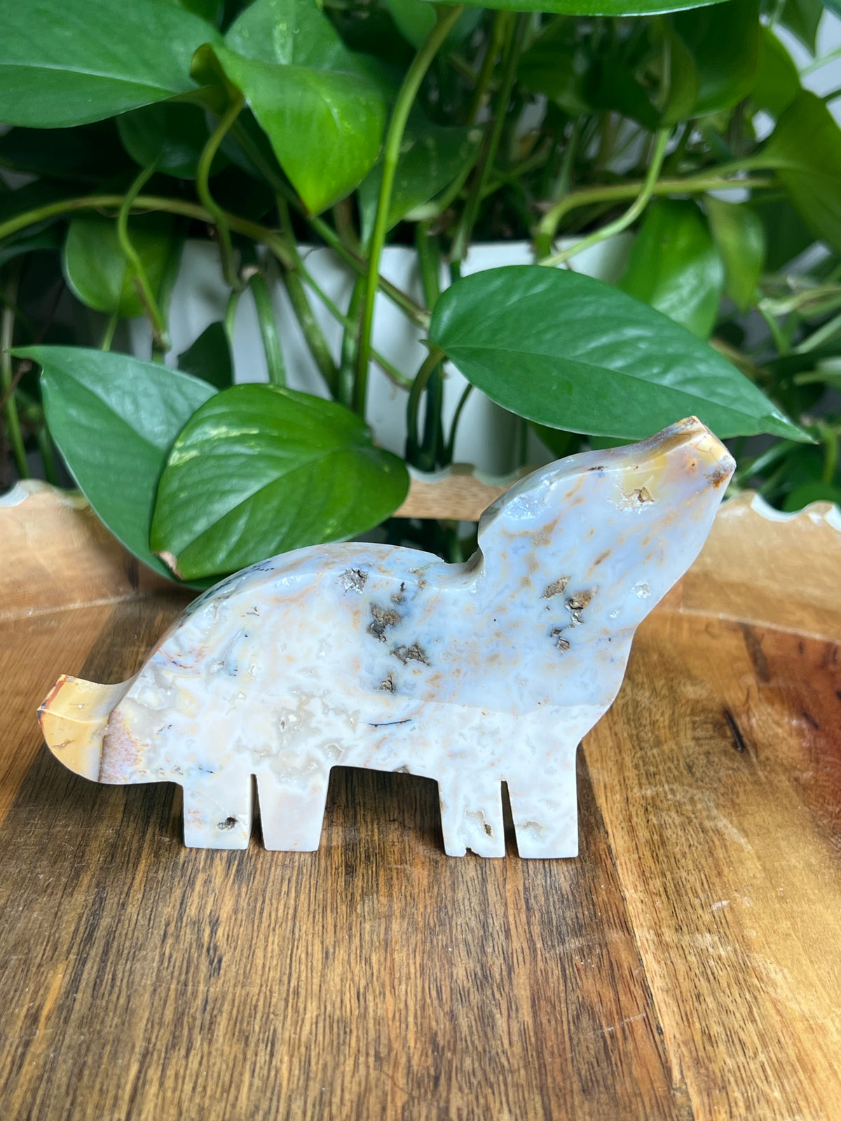 Dendritic Tiger Agate Wolf: B