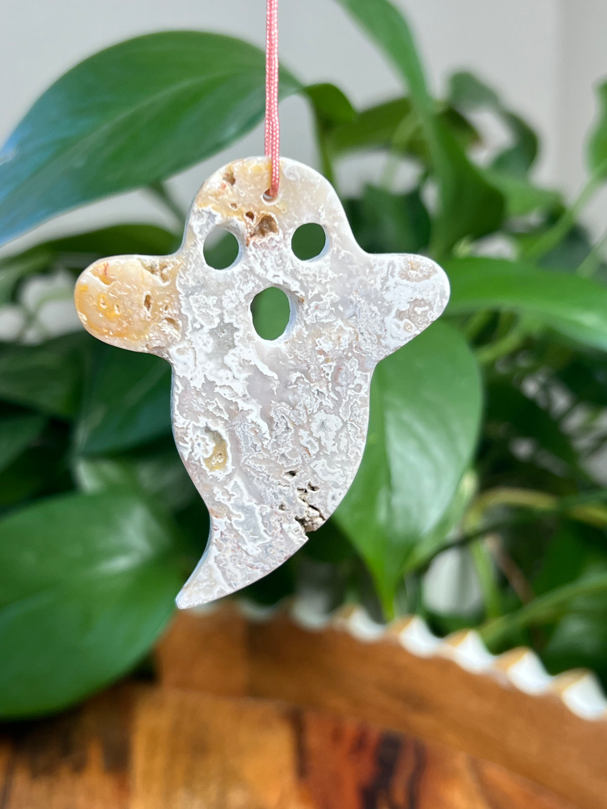 Sumatra Plume Agate Ornament Ghost: B