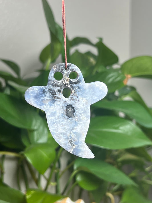 Blue Plume Agate Ornament Ghost: CC