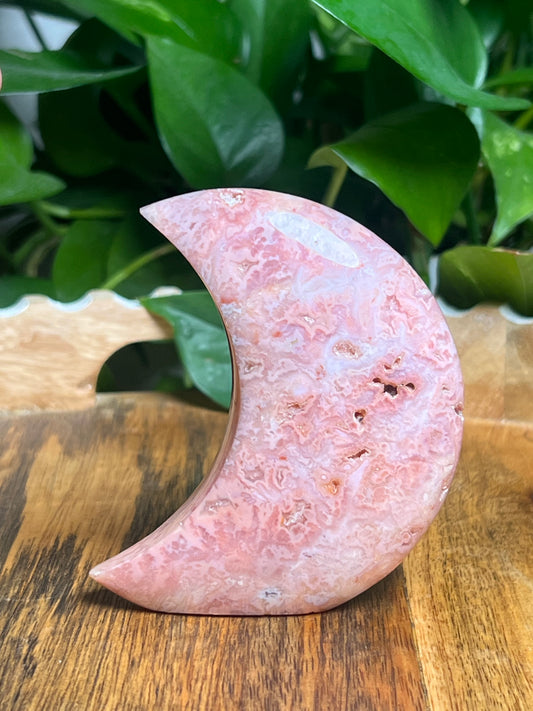 Pink Carnelian Self Standing Moon: PA