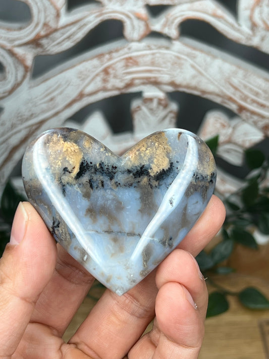 Dendritic Tiger Agate Heart