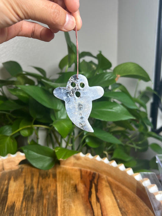 Blue Plume Agate Ornament Ghost: QH