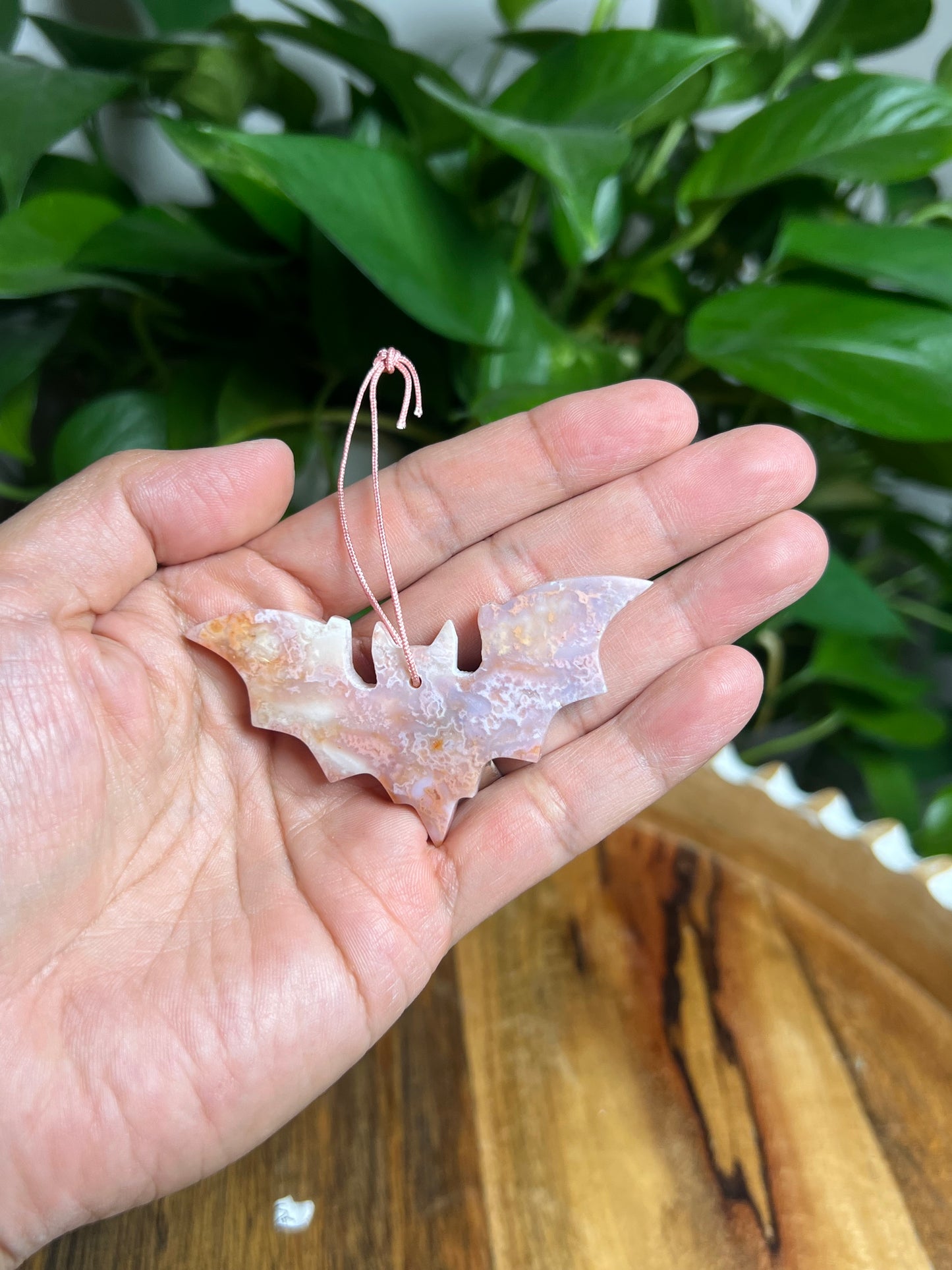 Carnelian Ornament Bat: Z