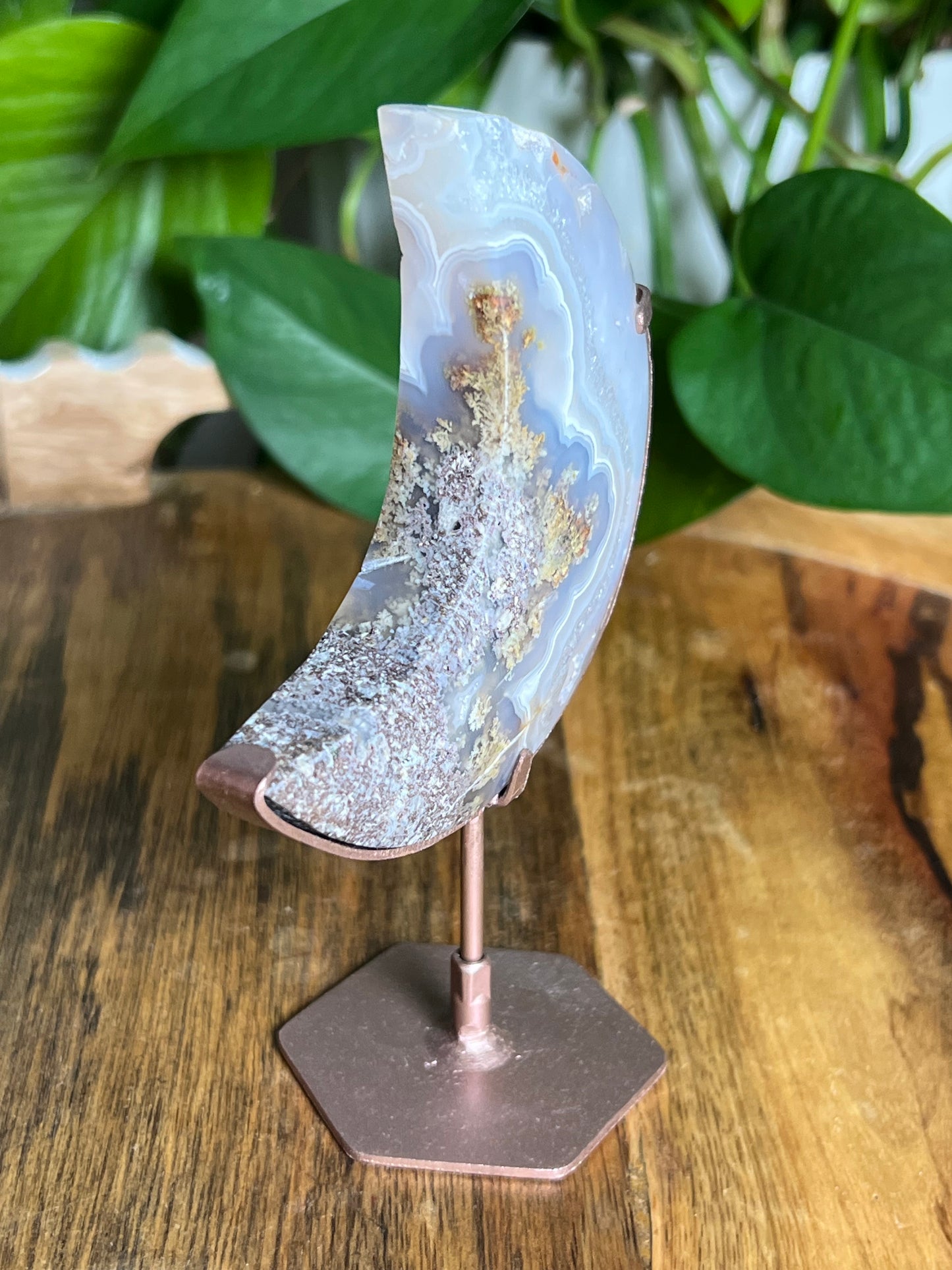 Scenic Moss Agate Moon: AI