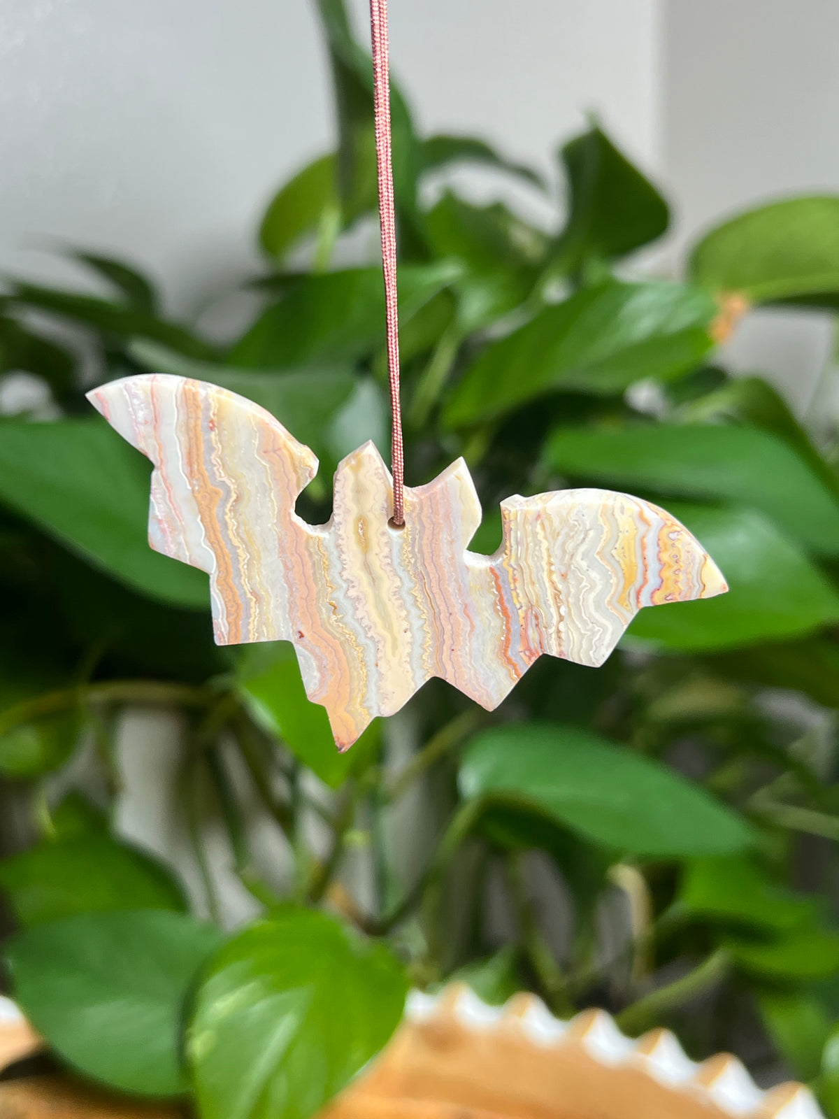 Crazy Lace Agate Ornament Bat: T